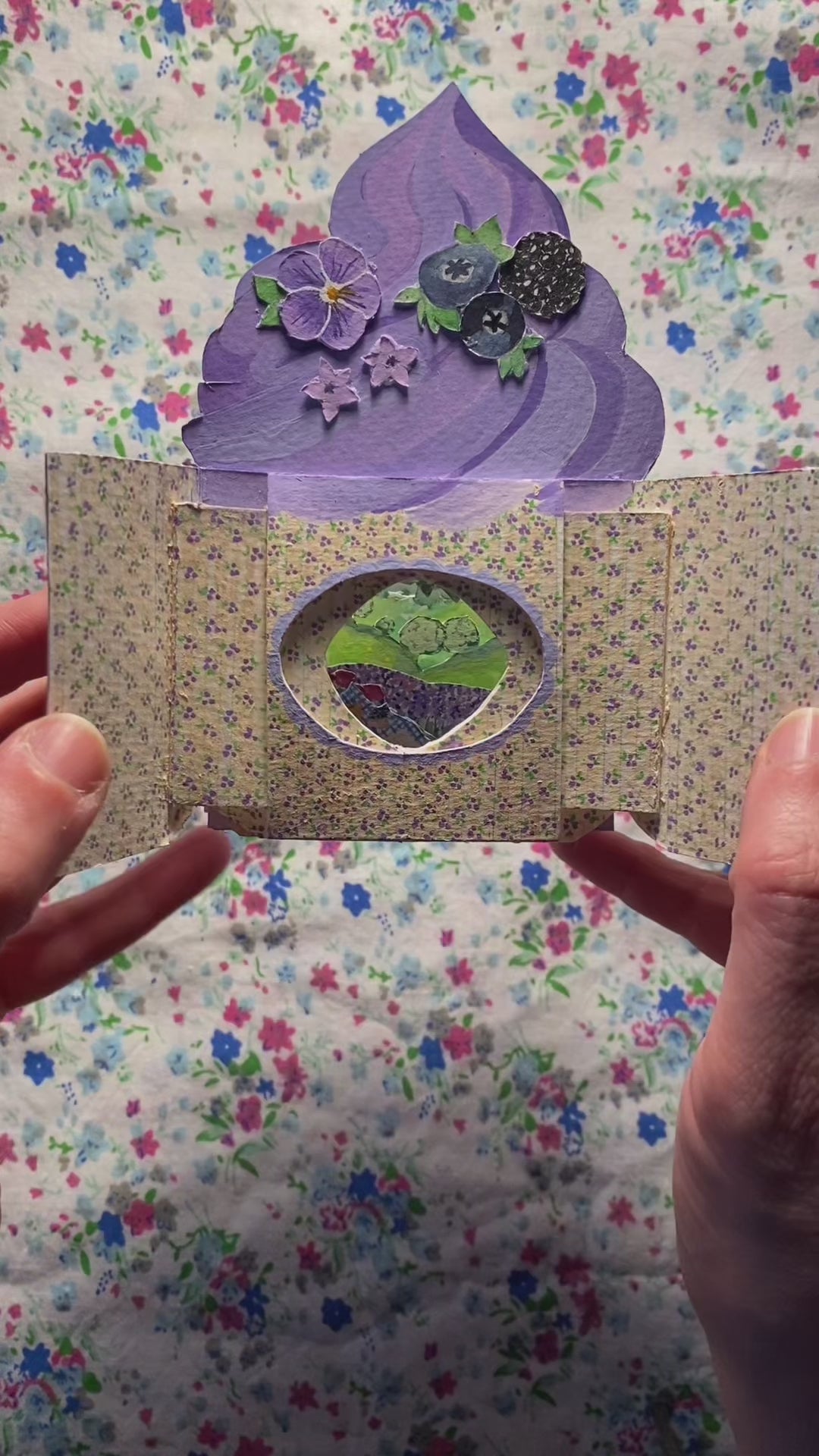 Tunnel book - "Blueberry Cupcake"
